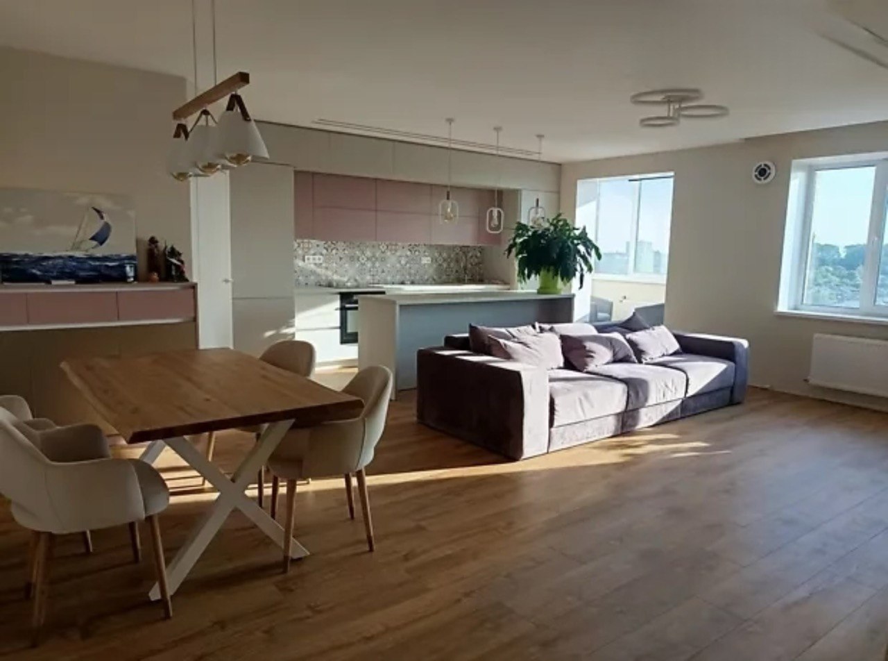 Купить Квартира 3 к. Євгенія Рихліка (з КОМІРОЮ) До